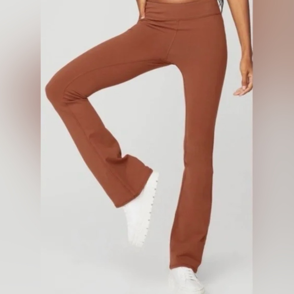 COPY - ALO Airbrush Low Rise Bootcut Leggings